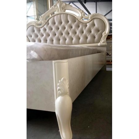 Спальня Ирина с 4-x дверным шкафом, цвет Беж, кровать 180*200 с мягким изголовьем
