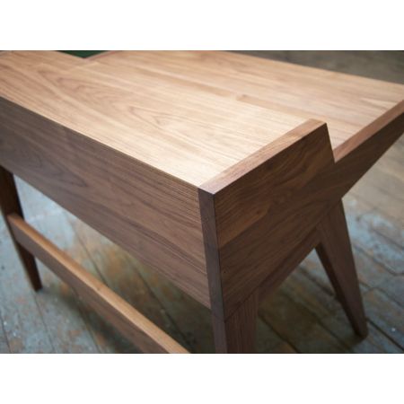 Стол письменный Laura Desk by Phloem Studio