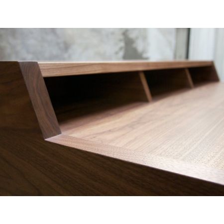 Стол письменный Laura Desk by Phloem Studio